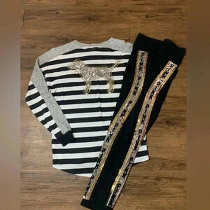 Victoria's Secret Pink  Bling Stripe Dog Tshirt/Leggings
Outfit set S